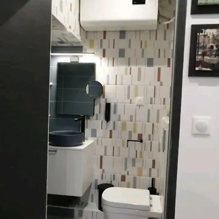 Appartement Charmant Petit Studio Au Calme *