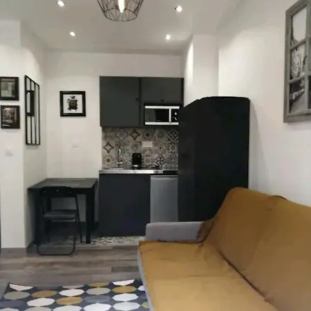 Apartment Charmant Petit Studio Au Calme Paris