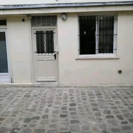 דירה Charmant Petit Studio Au Calme *